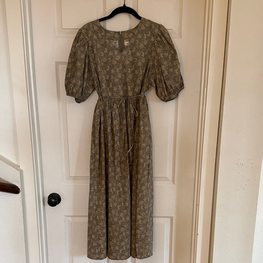 Roolee Floral Puff Sleeve Midi Dress